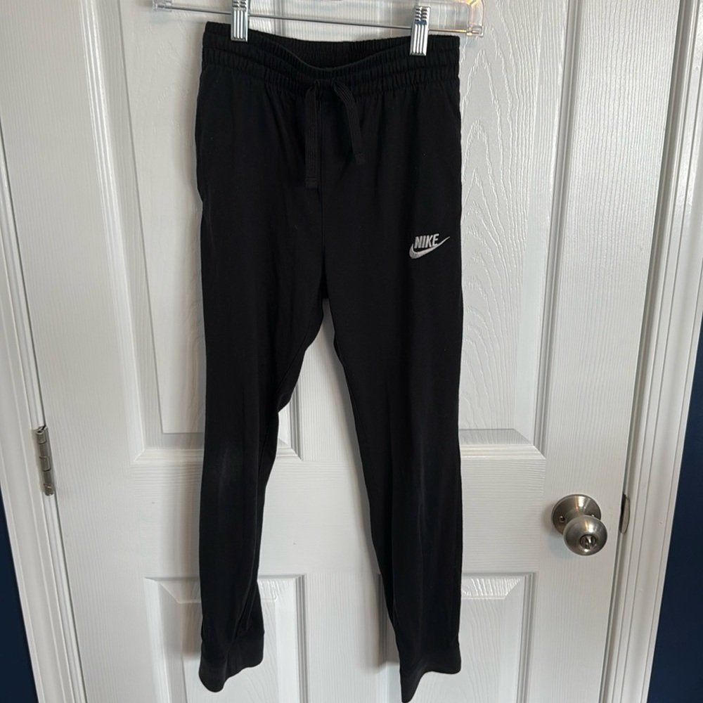 Boys size medium, black Nike thin sweatpants